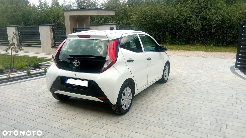 Toyota Aygo x - 14