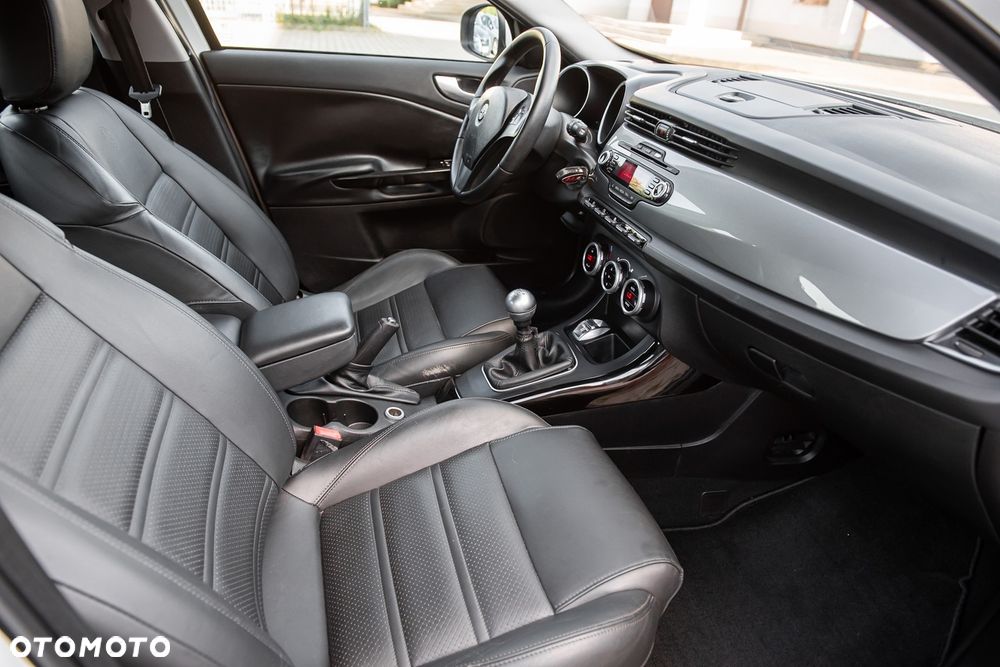 Alfa Romeo Giulietta 1.6 JTDM 16V Business - 27