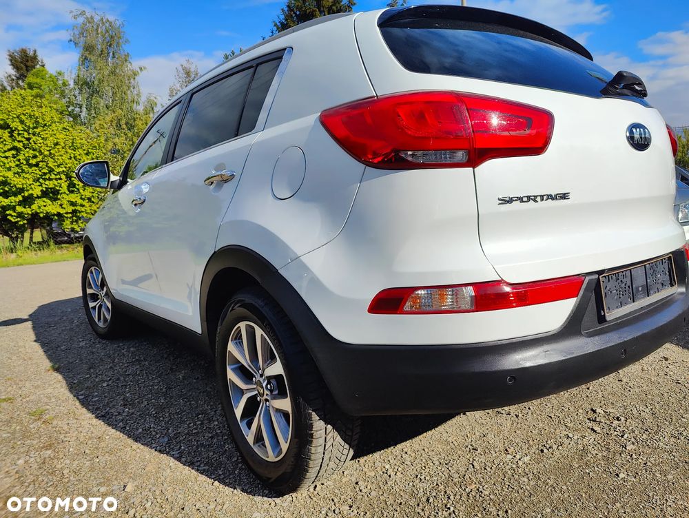 Kia Sportage 2.0 CRDI 4WD Dream-Team Edition - 12