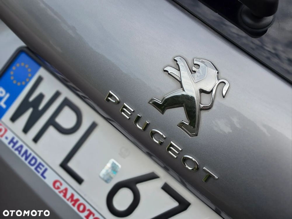 Peugeot 2008 - 10