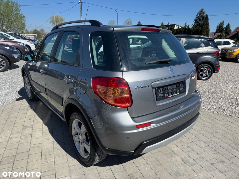 Suzuki SX4 - 10