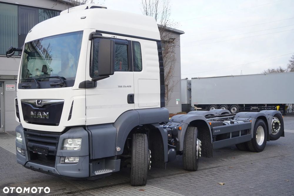 MAN TGS 35.420 8×2 / Rama 6,4 m / 3 osie skrętne / 2 sztuki - 5