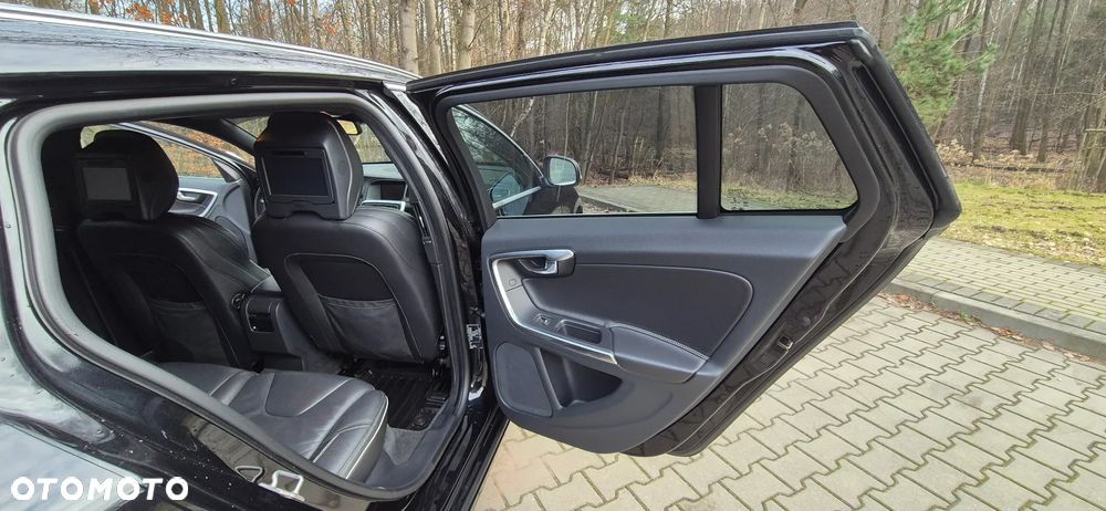 Volvo V60 T5 Drive-E R-Design Summum - 19