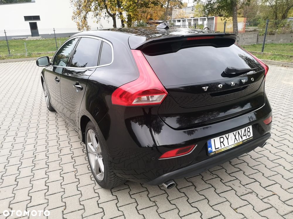 Volvo V40 T3 Momentum - 11