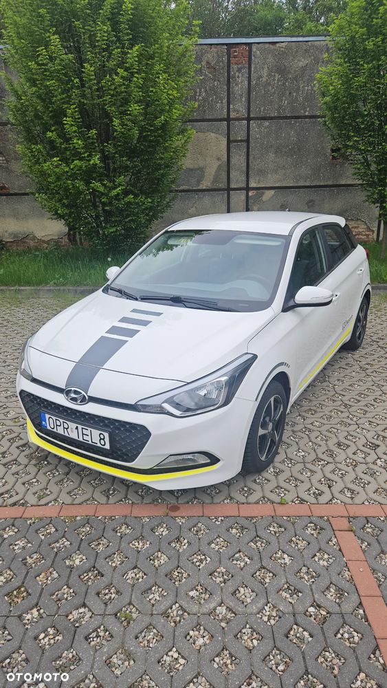 Hyundai i20 blue 1.2 YES Gold - 12