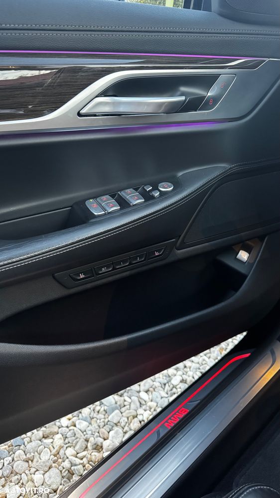 BMW Seria 7 - 10