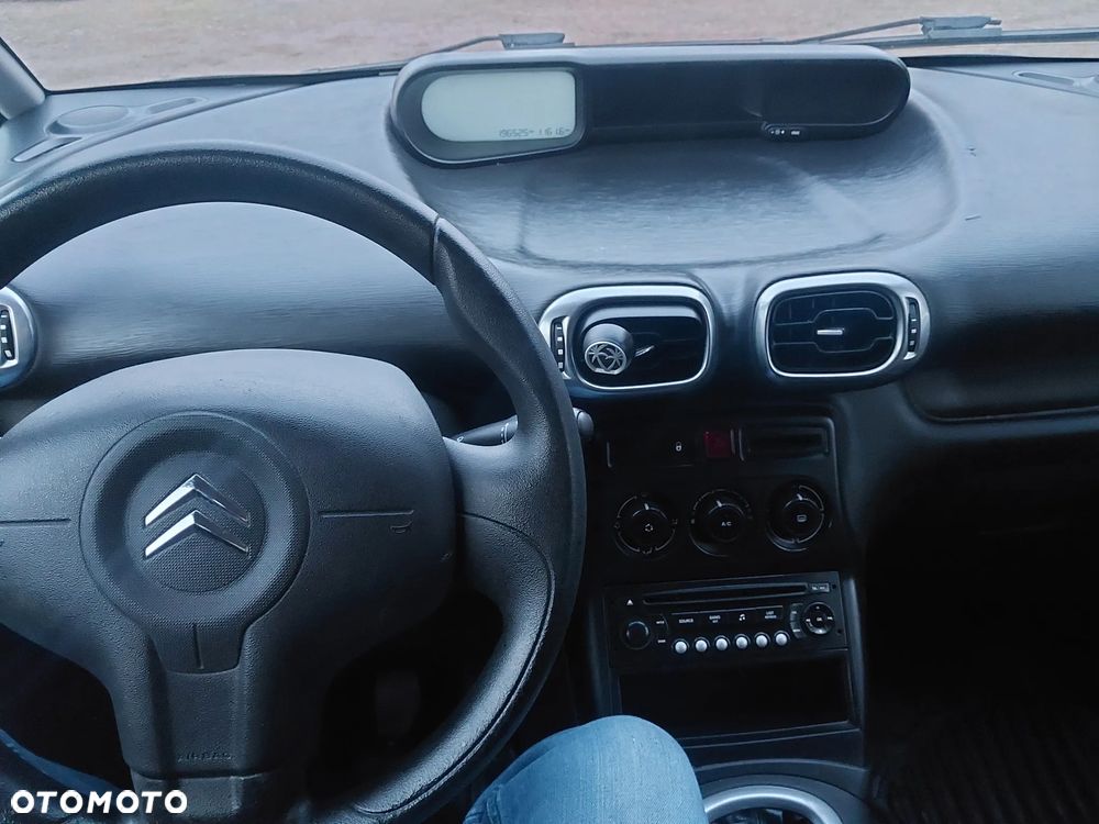 Citroën C3 Picasso 1.4i Attraction - 11