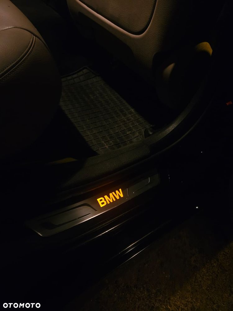 BMW Seria 5 520d xDrive Luxury Line - 17