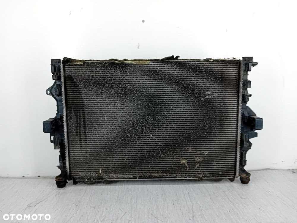 CHŁODNICA WODY Z WENTYLATOREM FORD GALAXY III 2.0 TDCI - 1