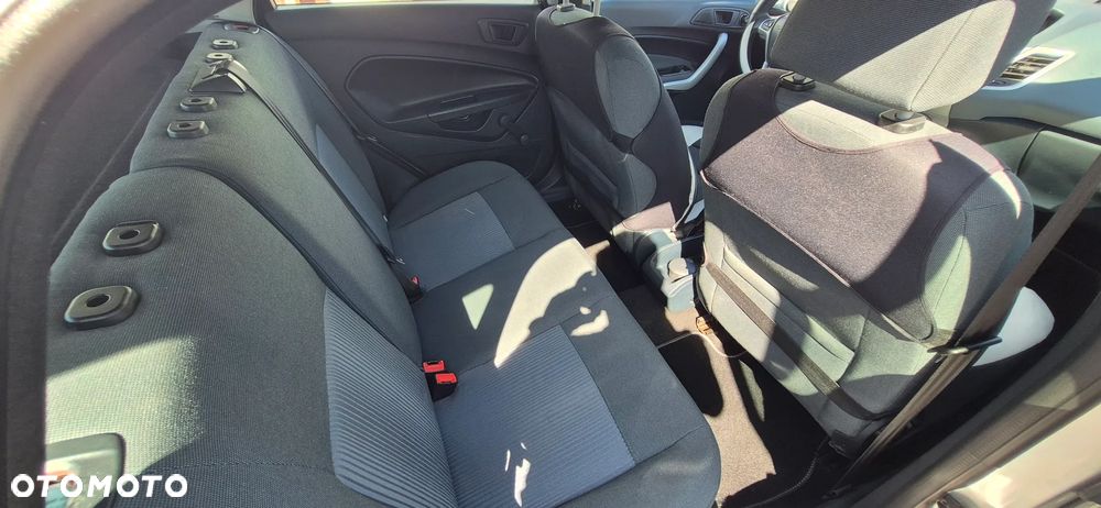 Ford Fiesta 1.25 Silver X (Ambiente) - 13