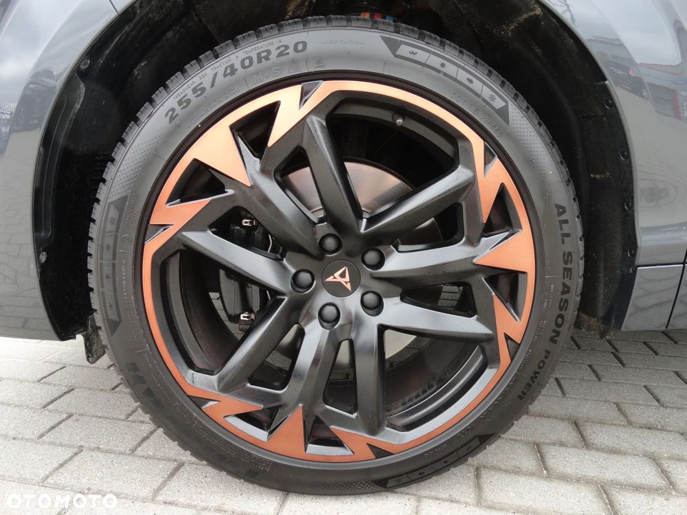 Cupra Terramar 2.0 TSI 4Drive DSG VZ - 32