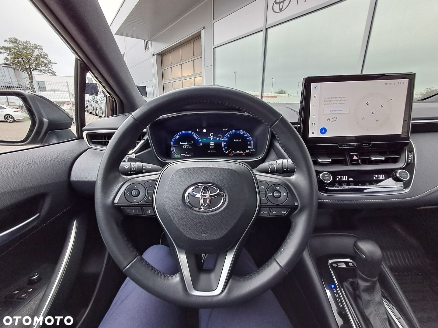 Toyota Corolla 1.8 Hybrid Comfort - 10