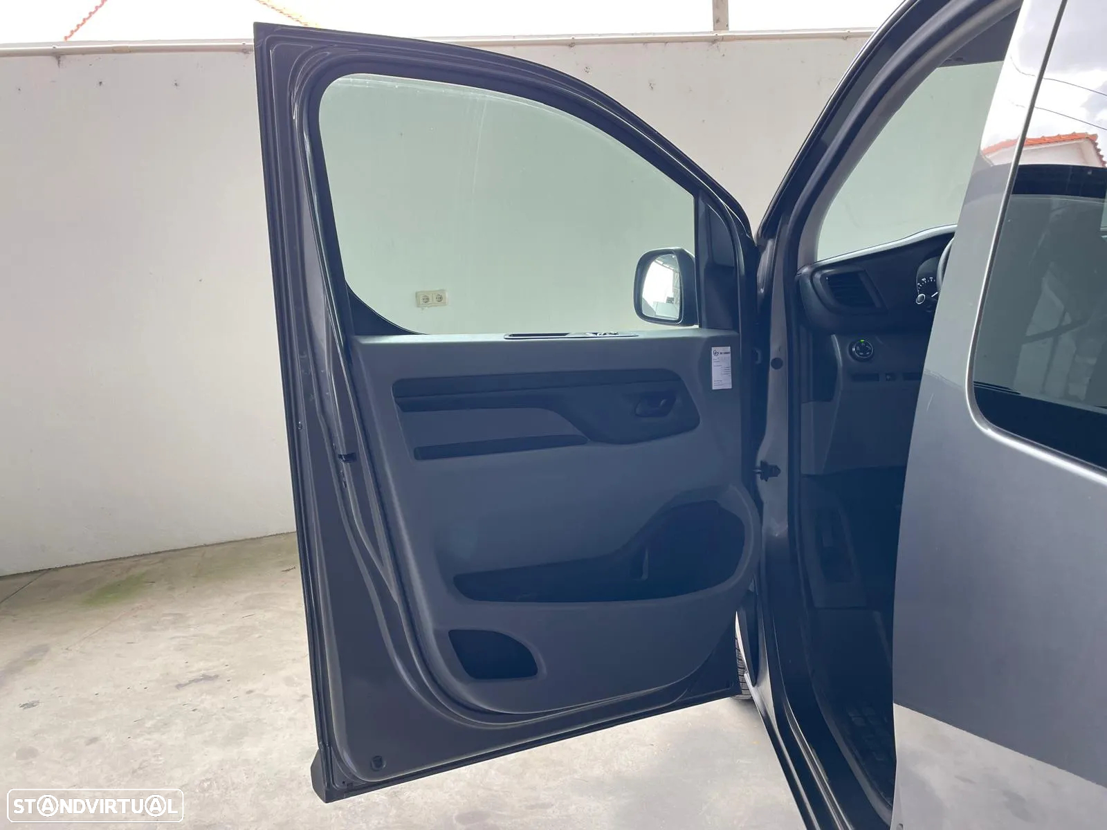 Opel Vivaro 1.5 CDTi L1H1 Essentia - 21