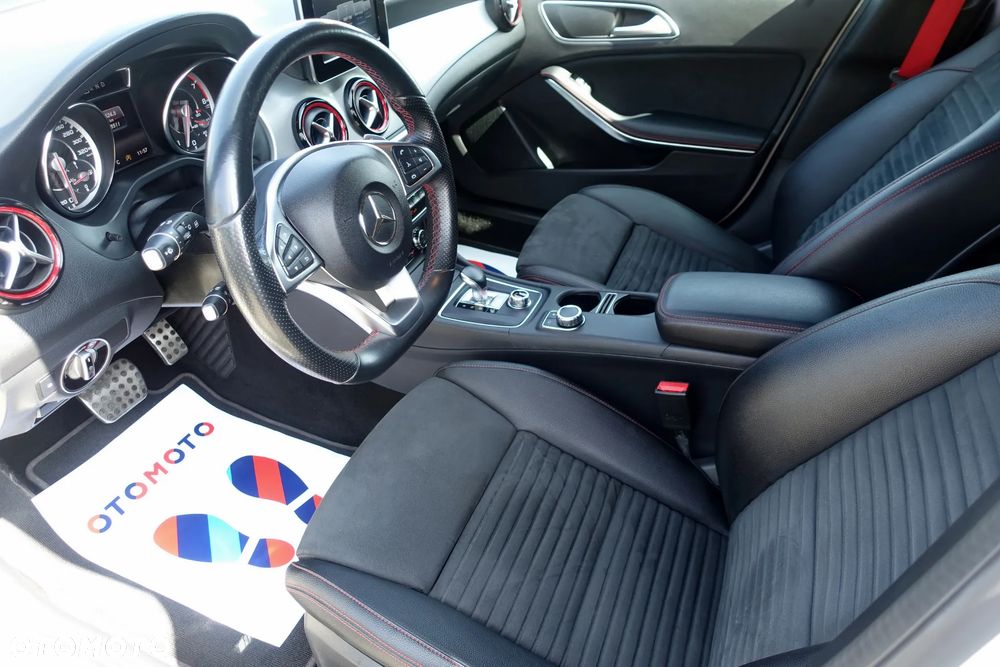 Mercedes-Benz GLA AMG 45 4Matic AMG Speedshift 7G-DCT AMG Night Edition - 10