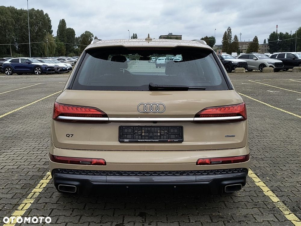 Audi Q7 - 10