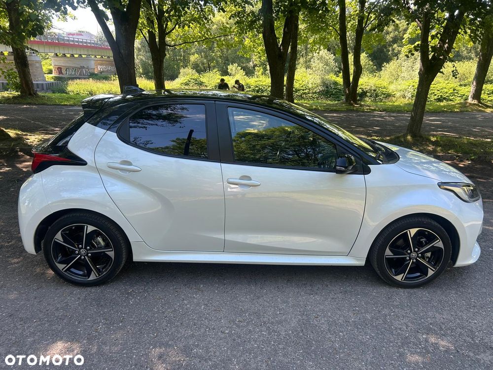 Toyota Yaris Hybrid 1.5 Executive - 12