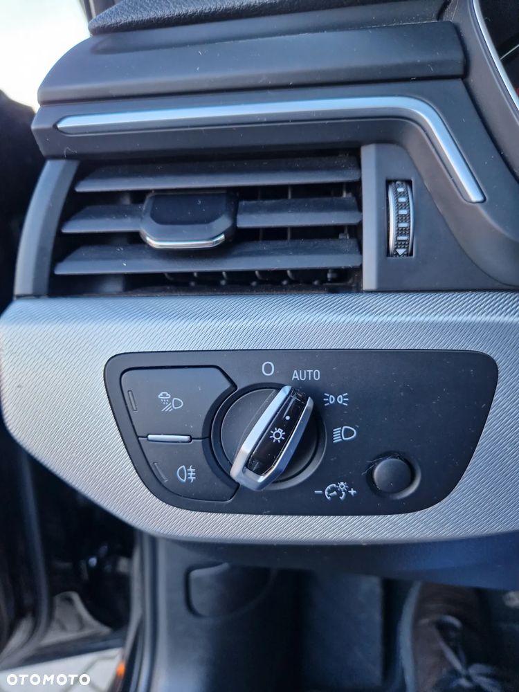 Audi A4 Avant 35 TFSI S tronic design - 15