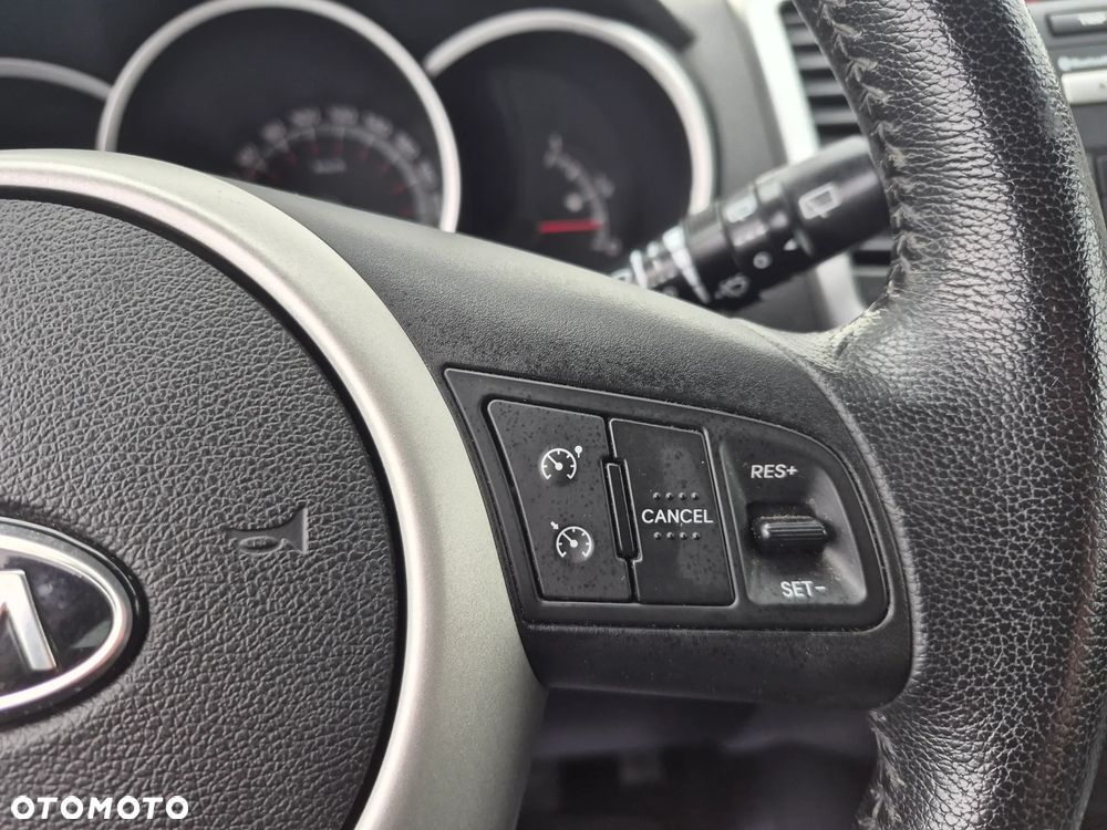 Kia Venga - 14