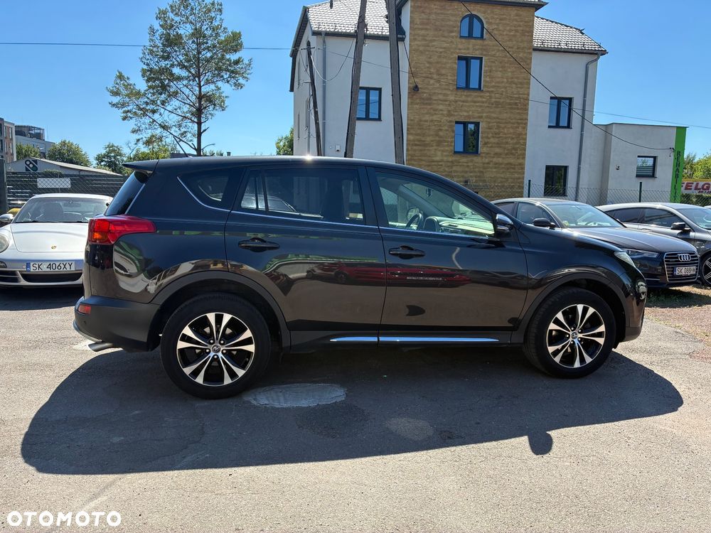 Toyota RAV4 - 4