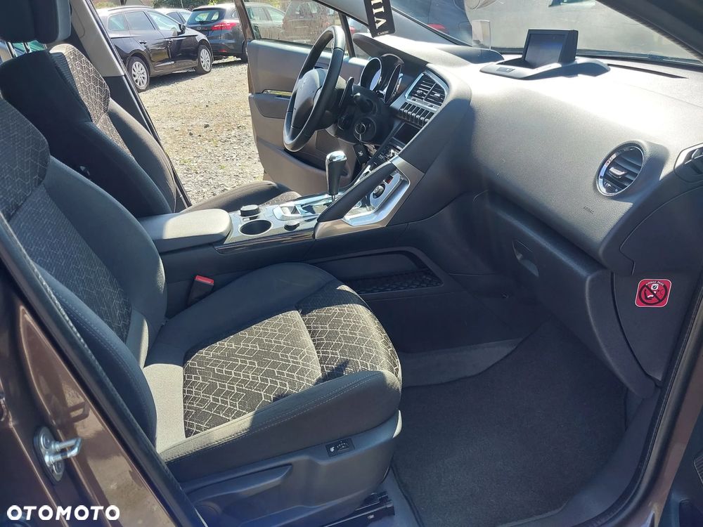 Peugeot 3008 HDi FAP 115 EGS6 Stop&Start Business-Line - 17
