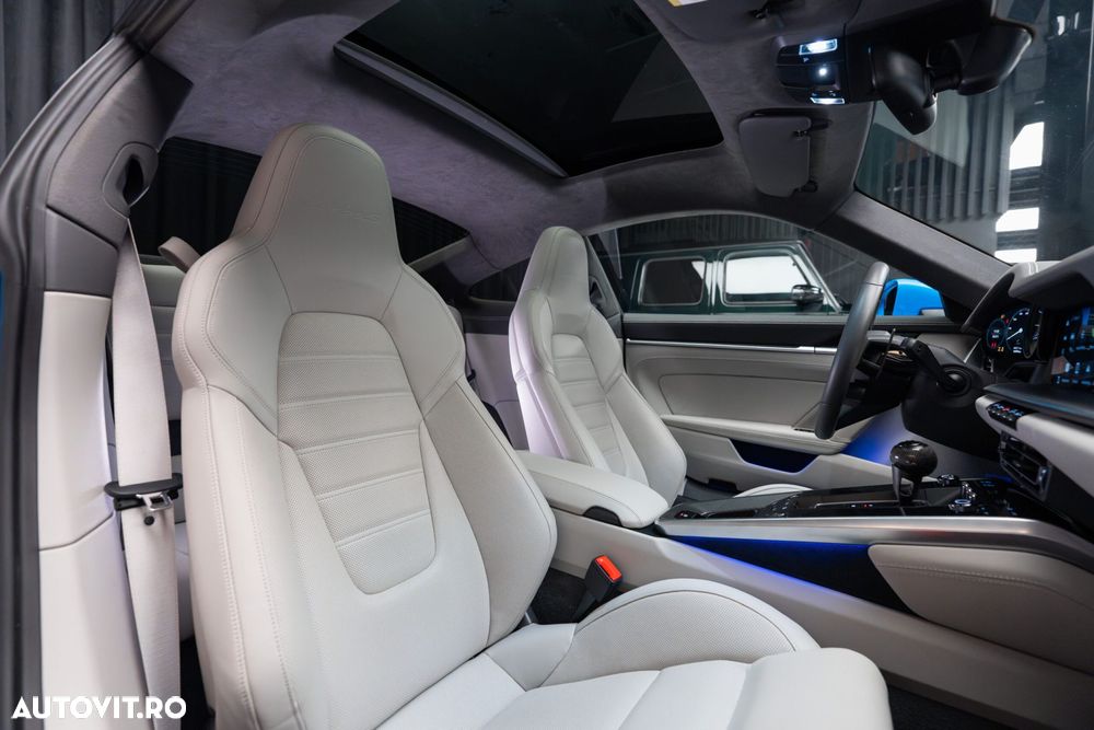 Porsche 911-TURBO-S PDK - 34