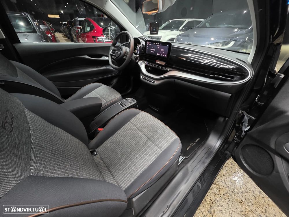 Fiat 500e 3 + 1 42 kWh Icon - 12
