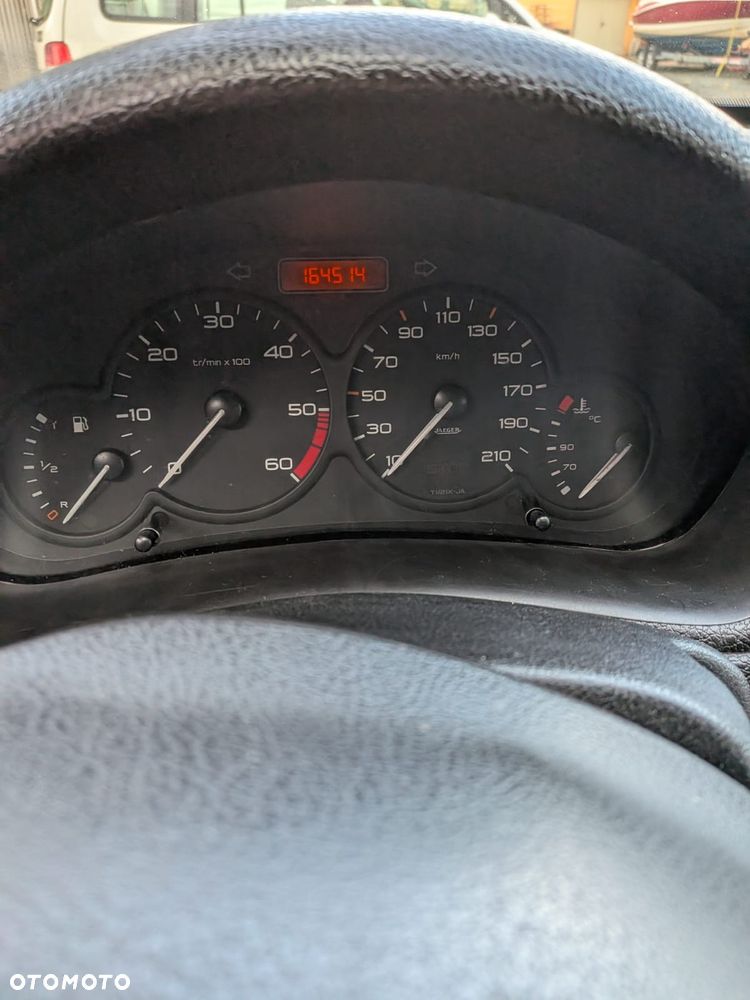 Peugeot 206 - 4