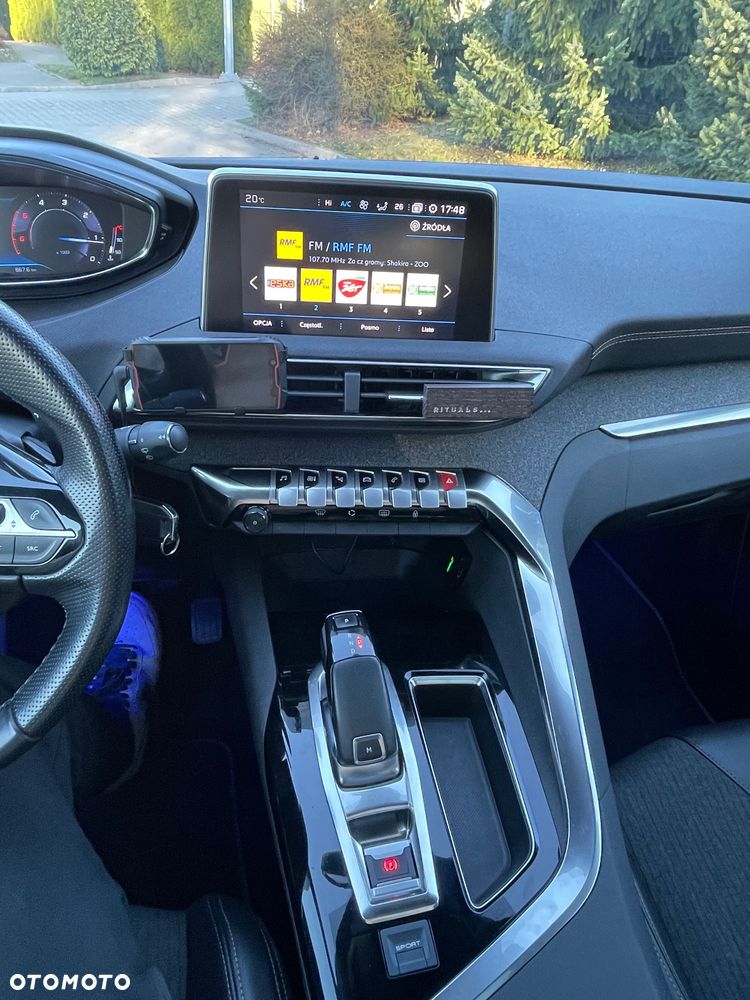 Peugeot 3008 1.5 BlueHDi Active Pack S&S EAT8 - 17