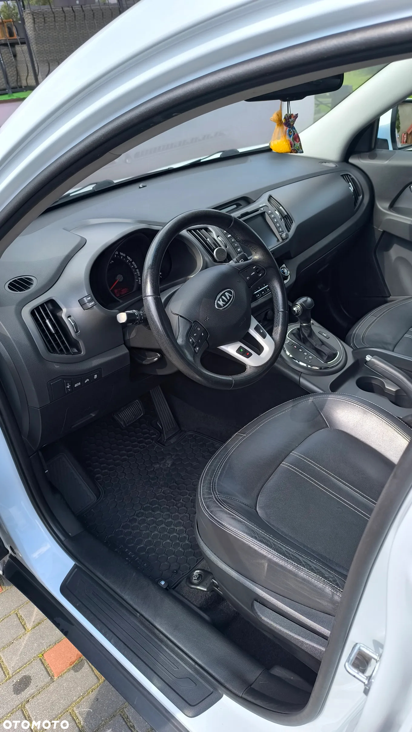 Kia Sportage - 12