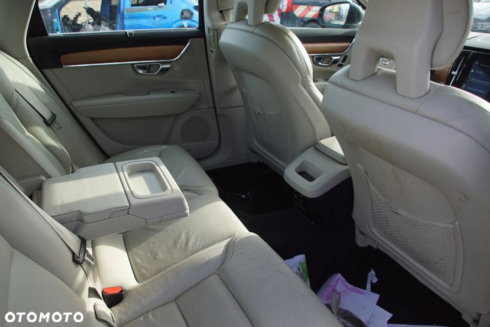 Auto na części - Volvo S90 II 2.0 D5 D4204T23 TG-81SC 717 2018R Silnik Skrzynia Drzwi Błotnik Klapa Zderzak Lusterko Klamka Szyba Lampa Deska Kokpit Sterownik Moduł Czujnik Licznik Wyświetlacz Panel Kierownica - 16