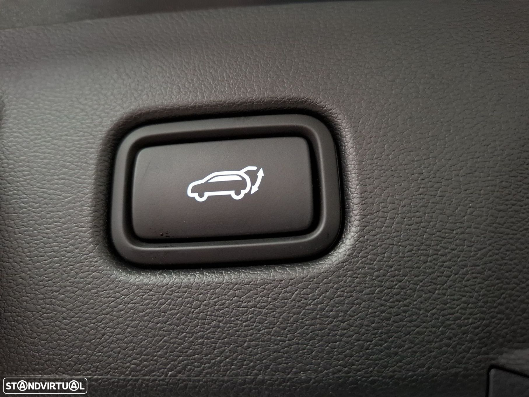 Hyundai Tucson 1.6 CRDi Vanguard - 25