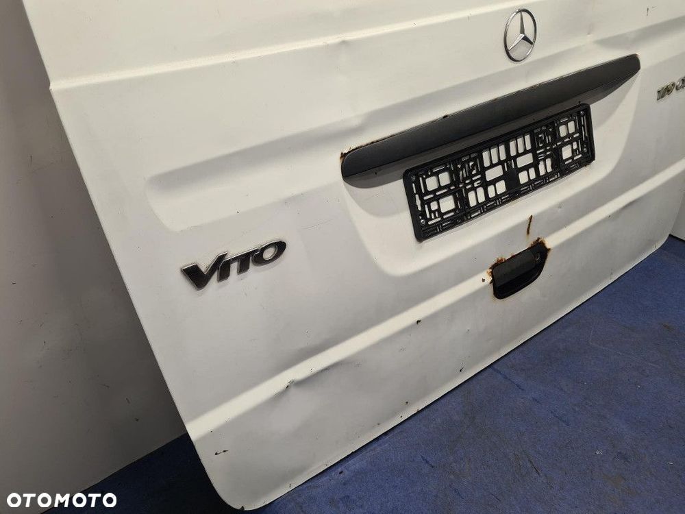 MERCEDES-BENZ VITO W639 TYLNA KLAPA BAGAŻNIKA - 7