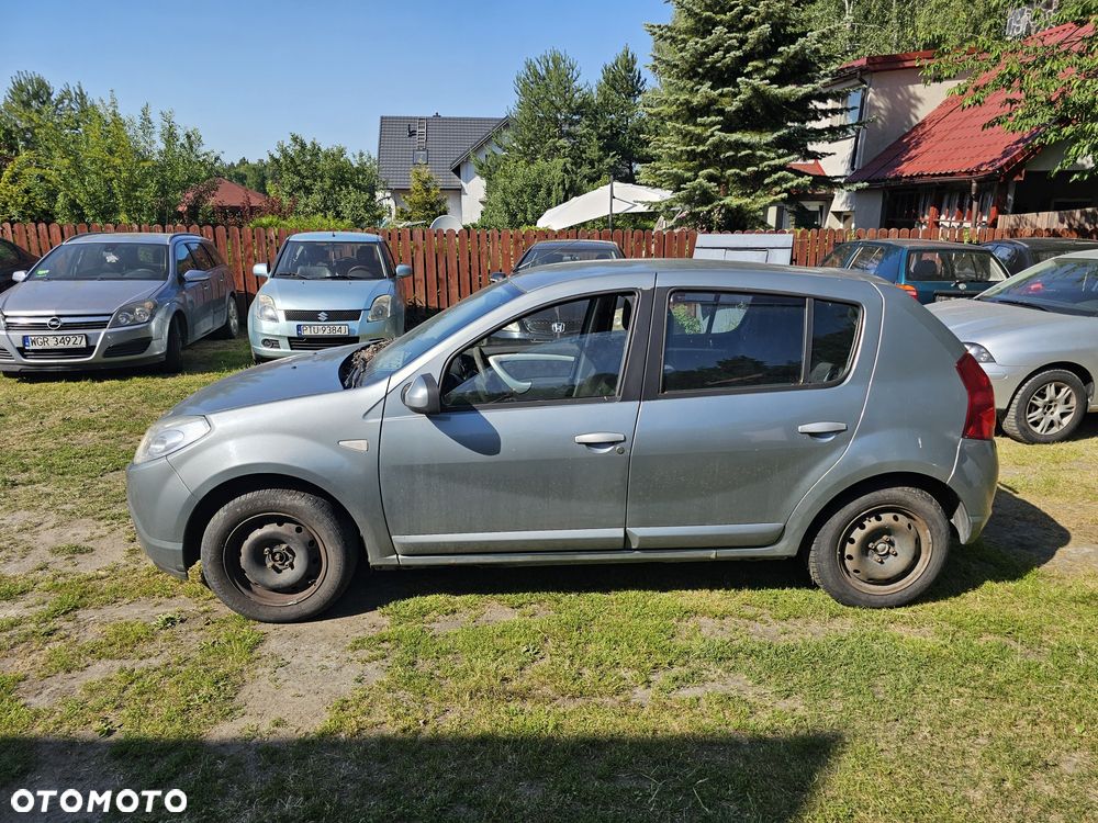 Dacia Sandero - 4