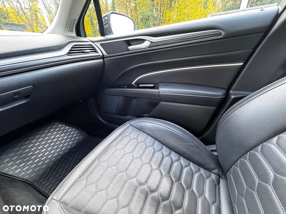 Ford Mondeo 2.0 Hybrid Vignale - 9