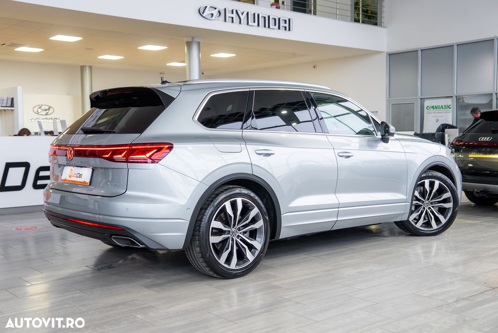 Volkswagen Touareg 3.0 V6 e-Hybrid 4Motion Aut. Elegance - 17