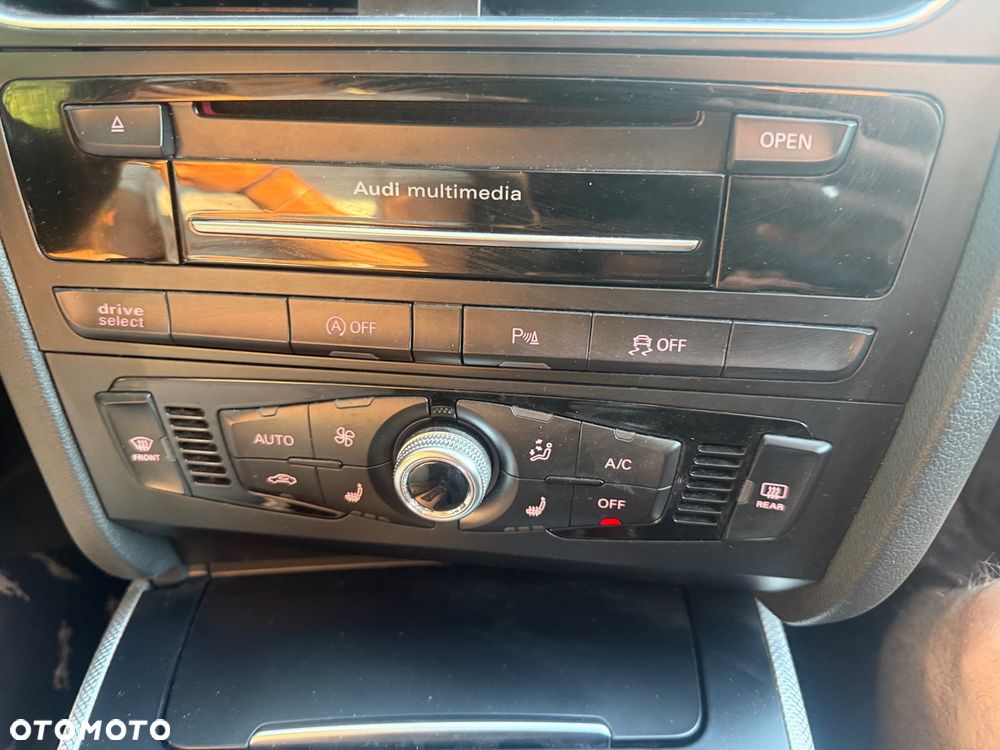 Audi A4 Avant 2.0 TDI DPF clean diesel multitronic S line Sportpaket - 10