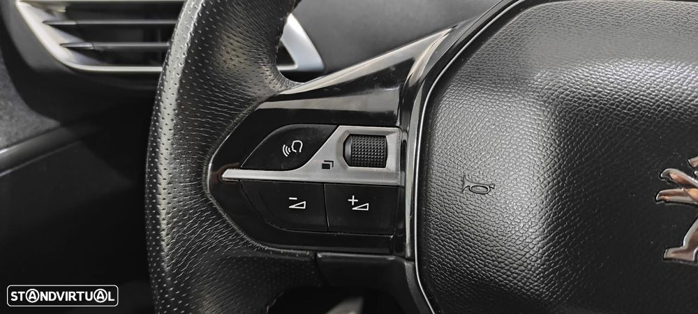 Peugeot 3008 1.5 BlueHDi GT Line - 29