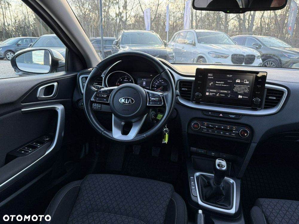 Kia Ceed - 4