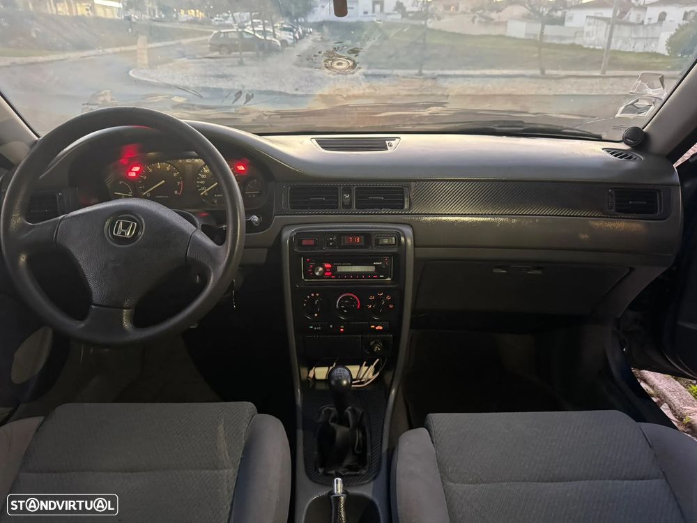 Honda Civic 1.4i - 8