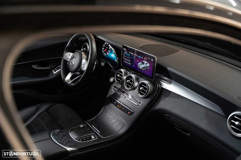 Mercedes-Benz GLC 300 e Coupe 4Matic - 14
