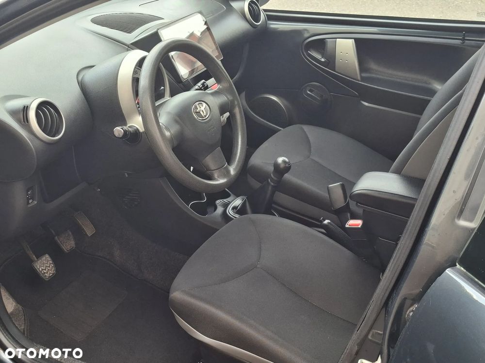 Toyota Aygo - 14