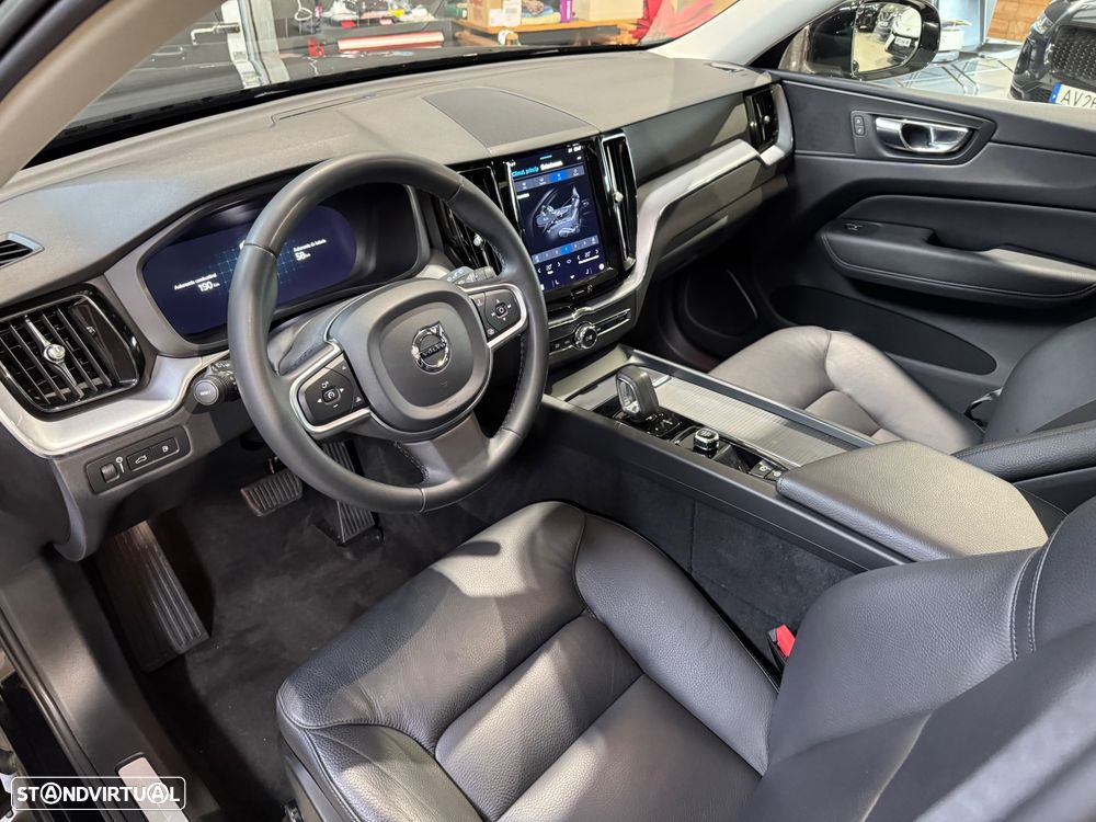 Volvo XC 60 2.0 T6 PHEV Inscription AWD - 24
