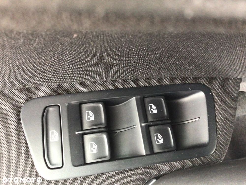 Volkswagen Golf VII 1.5 TSI BMT Comfortline - 25