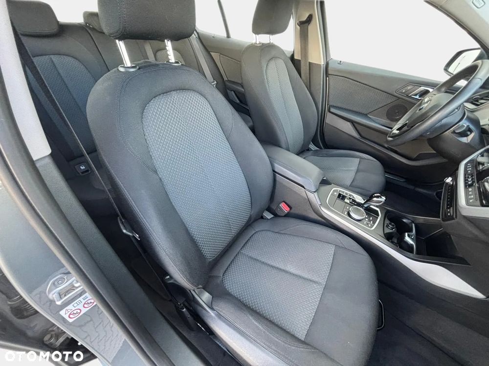 BMW Seria 1 118i Advantage - 29