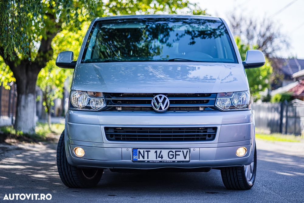 Volkswagen Multivan - 2
