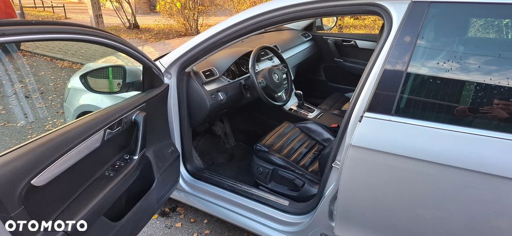 Volkswagen Passat 2.0 TDI DSG BlueMotion Technology Highline - 8