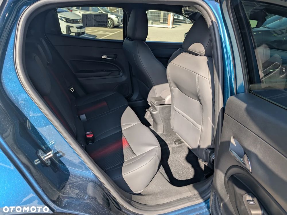 Alfa Romeo Junior 1.2 mHEV Ti eDCT - 10