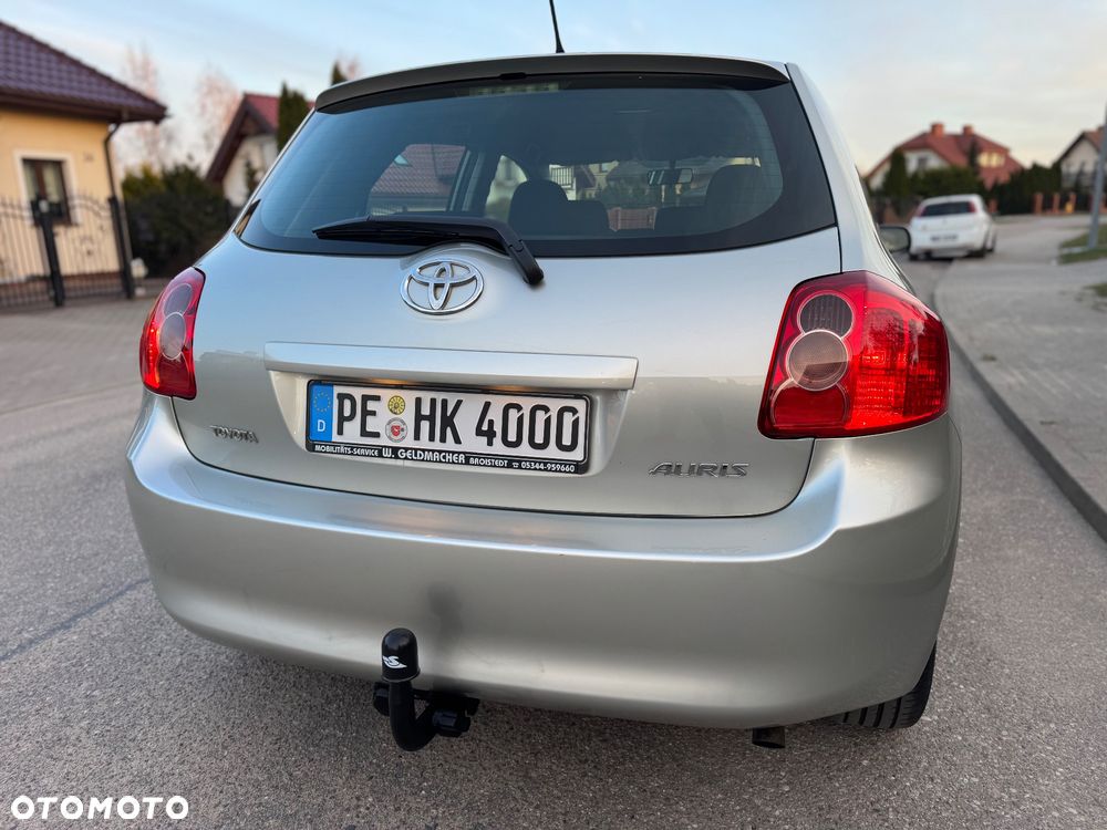 Toyota Auris 1.33 VVT-i Terra - 12