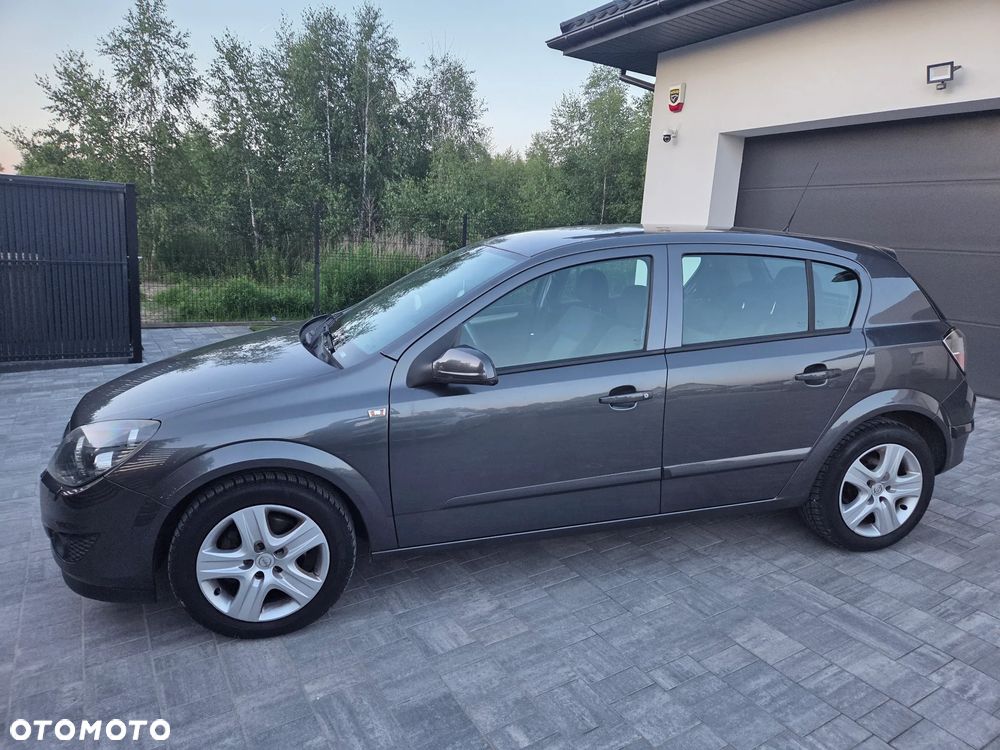 Opel Astra 1.6 Automatik Design Edition - 13