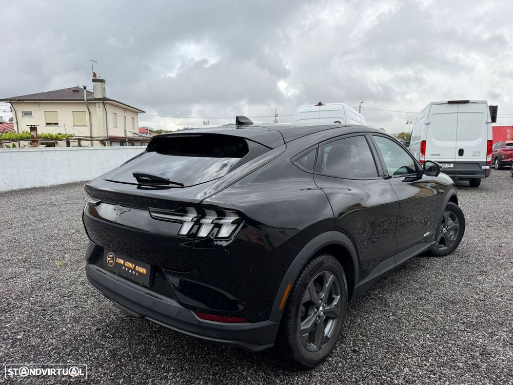 Ford Mustang Mach-E Standard - 4